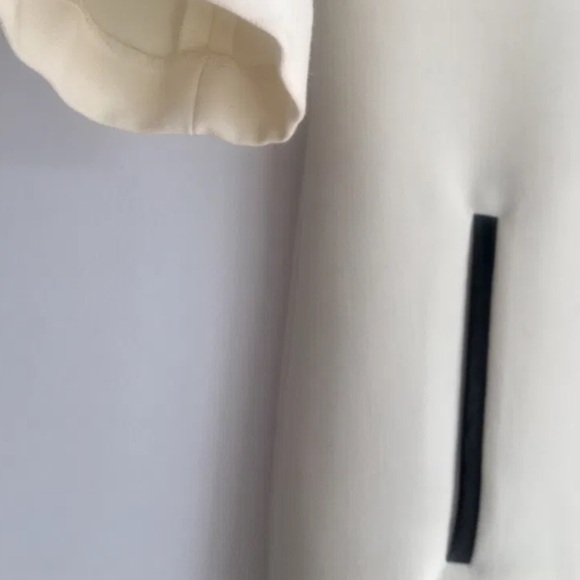 B&W | Dress - Picture 2 of 3